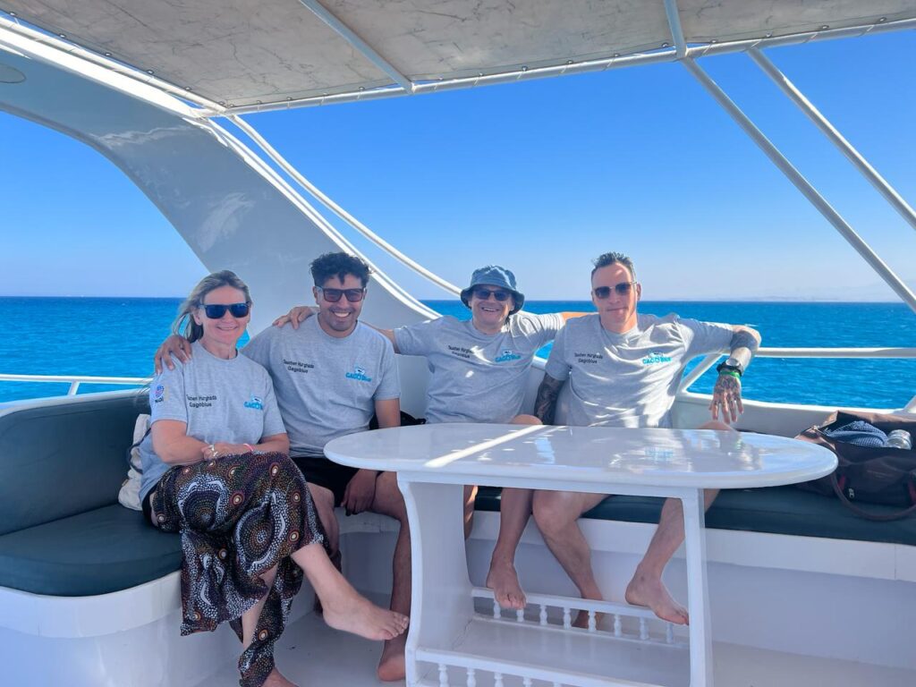 Daliy Diving in Hurghada Contact US
