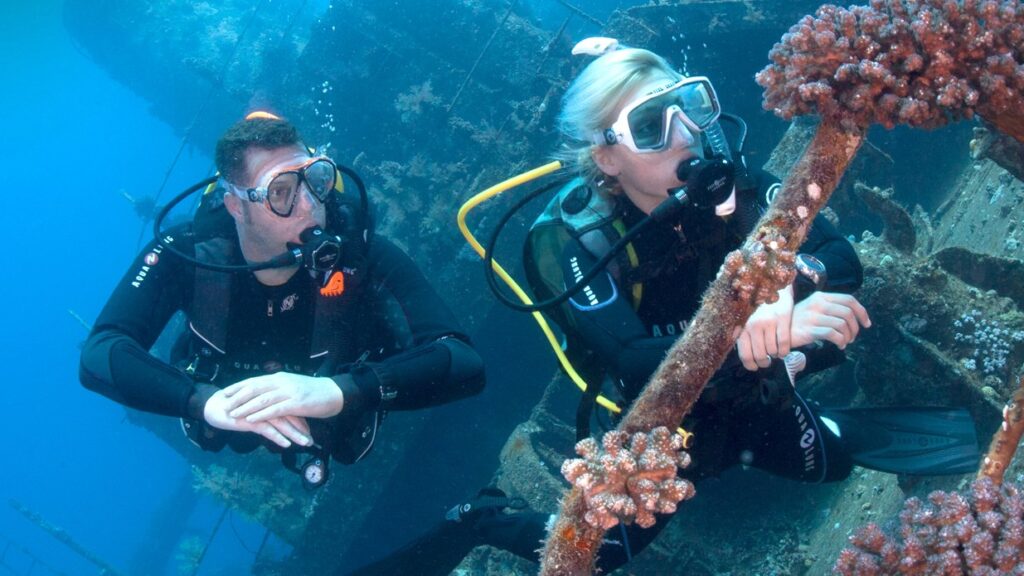 Specialty Courses In Hurghada WRECK DIVER Hurghada